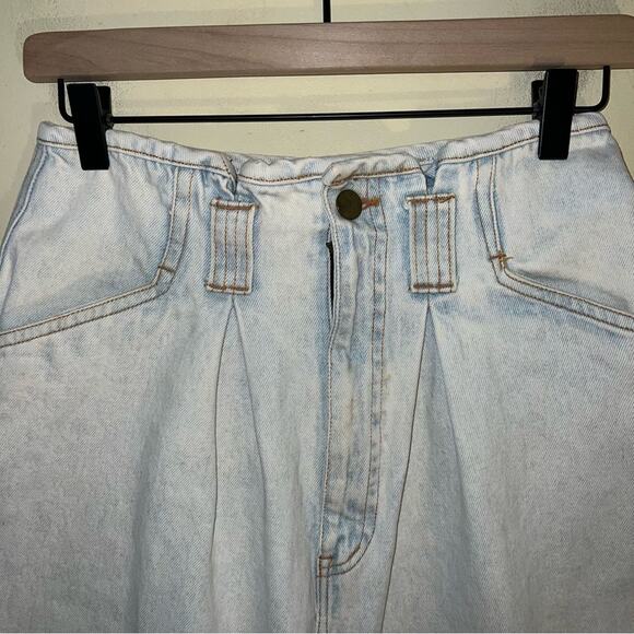 VMTG CARRIAGE COURT high waisted denim shorts 8 - Picture 3 of 5